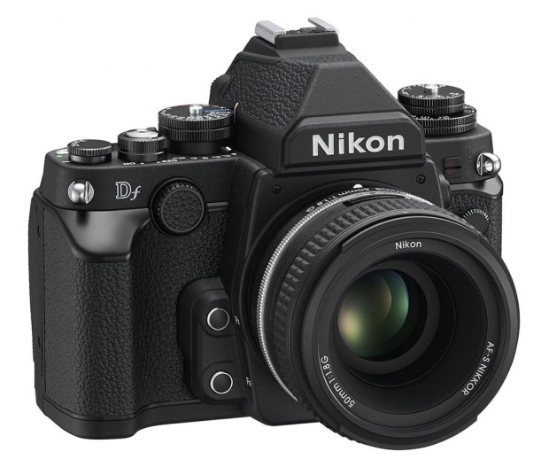 Nikon-Df-black-left