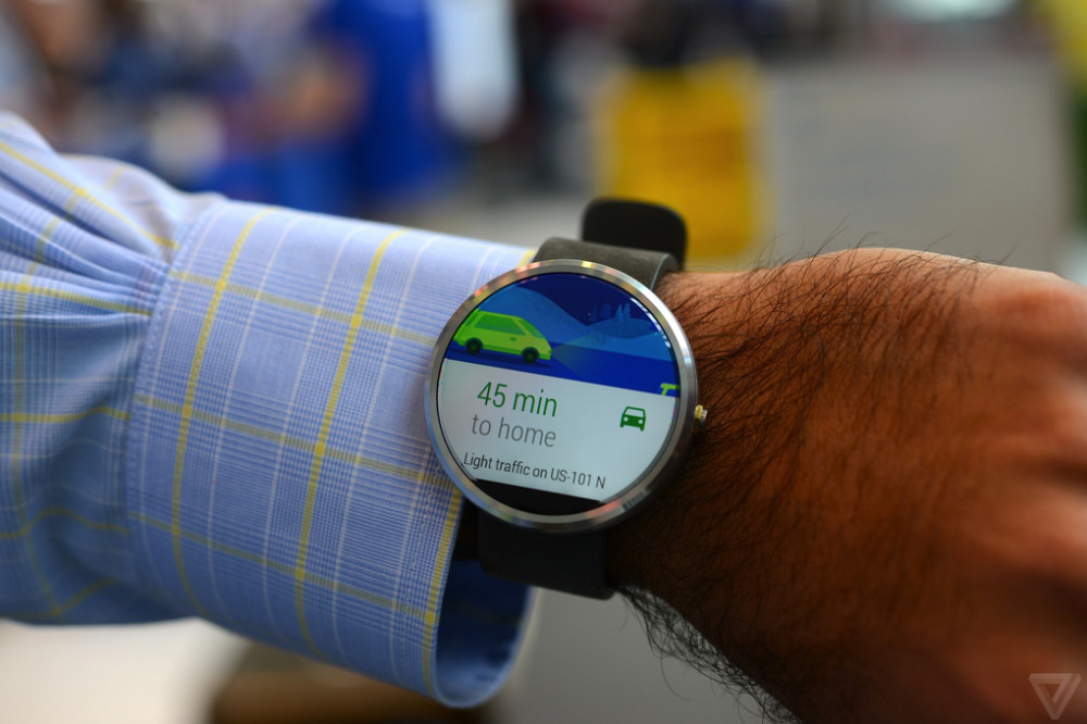 Moto360 01